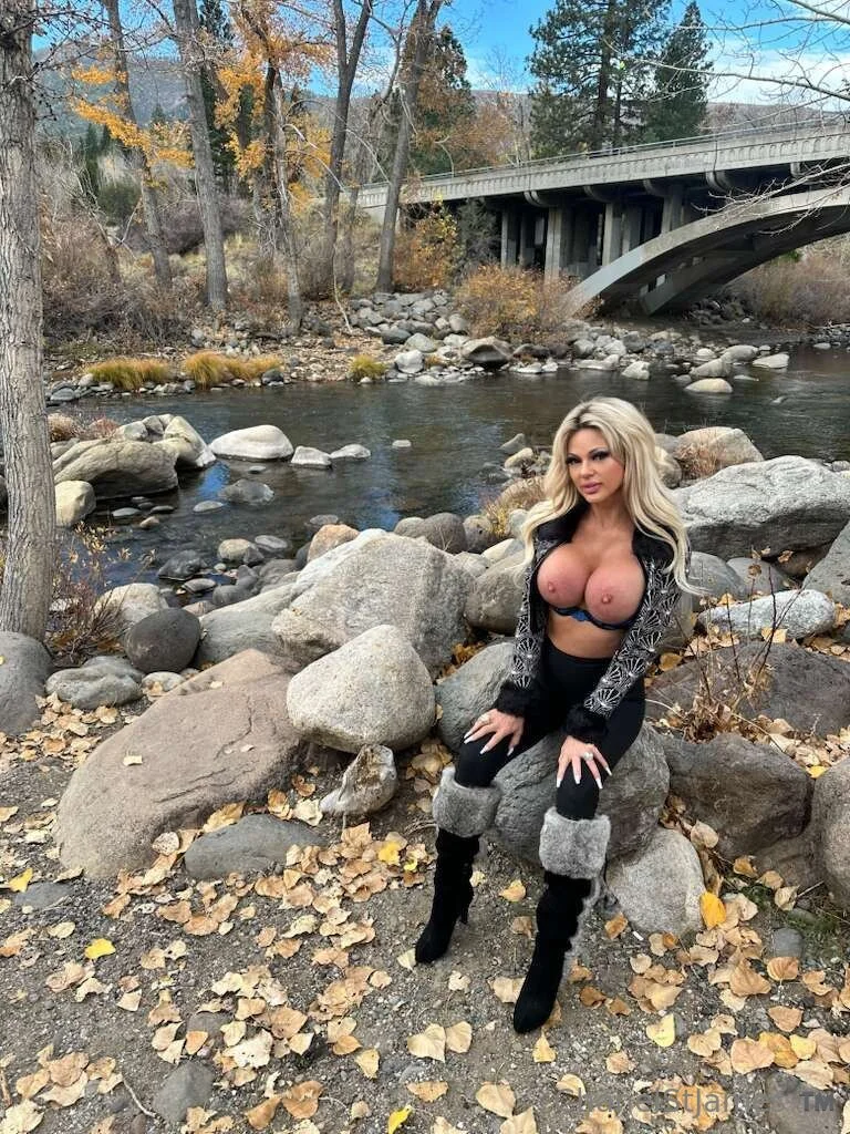 Chanel St. James photo #3