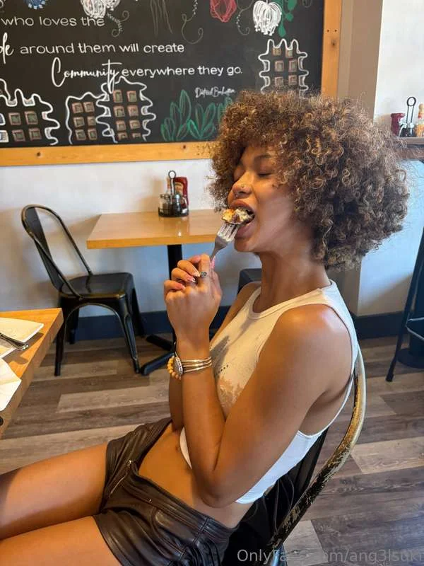 Suki Chan ^-^ photo #9